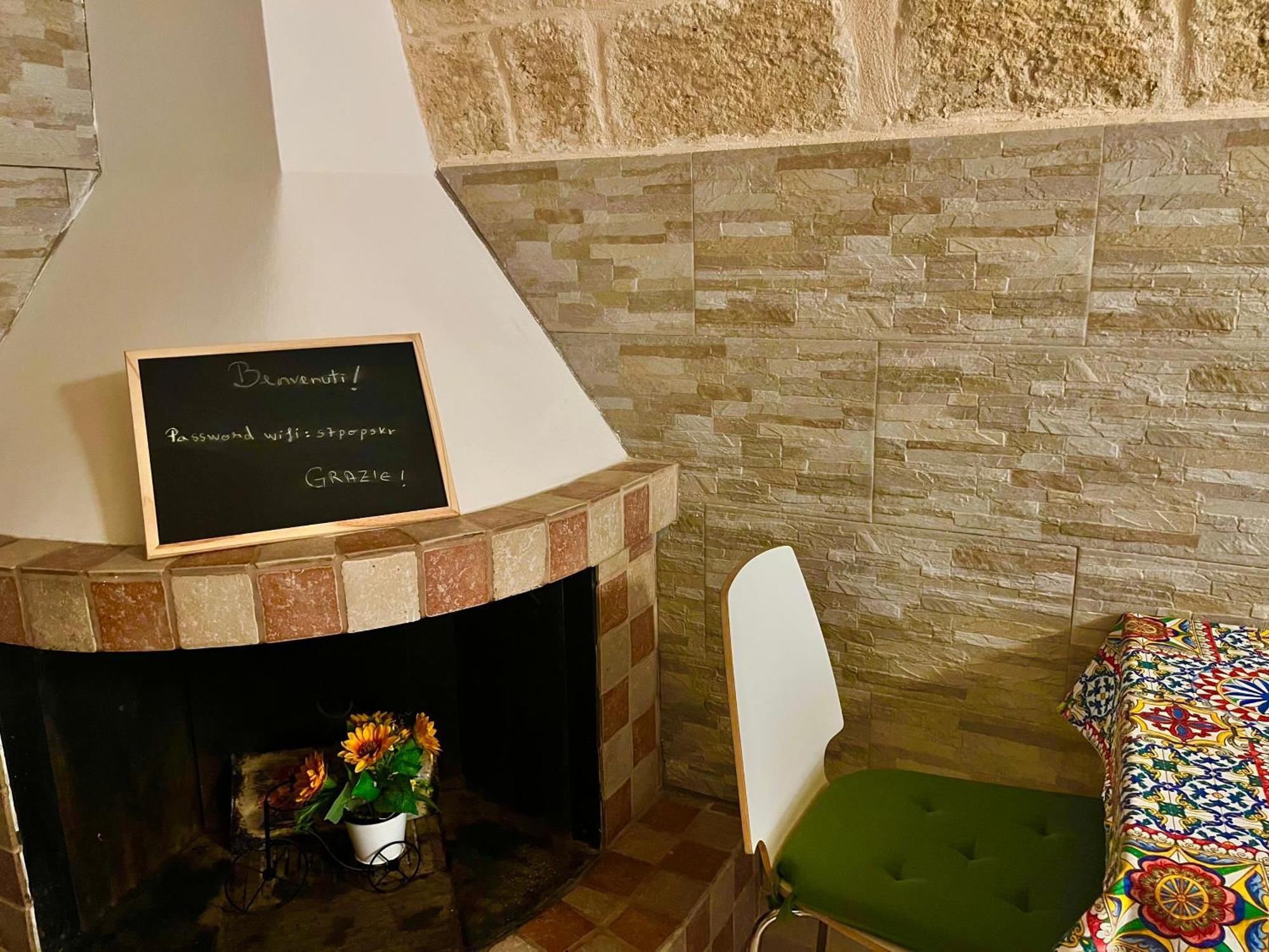 Ferienwohnung Cattleya Mola di Bari Exterior foto